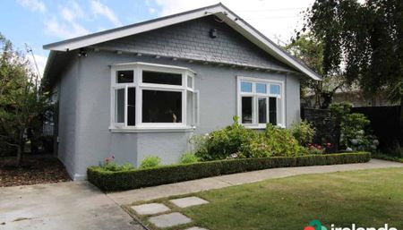 Peaceful Family Retreat in Woolston - Photo 3