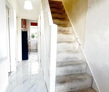 3 bedroom semi-detached house to rent - Photo 4