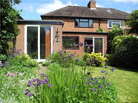 3 bedroom semi-detached house to rent - Photo 5