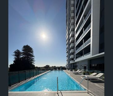 Luxury 1 BR Apt., Furnished & Equipped - Photo 4