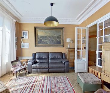 Location Appartement 5 pièces 107m² - Photo 2