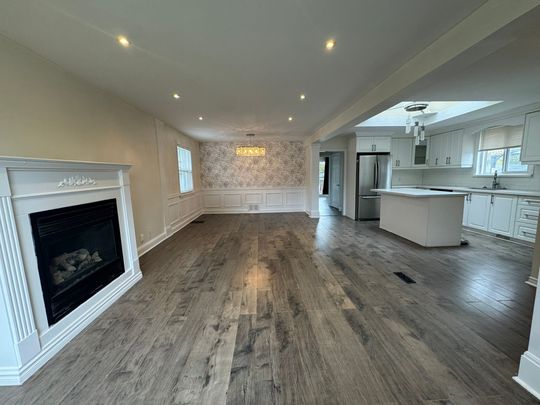 For Lease - 97 Central Park Boulevard Unit# Upper, Oshawa, Ontario - Photo 1