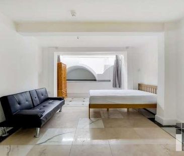 Caledonian Road, Islington, N1 - Photo 5