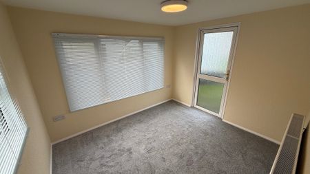 Park Homes, Mexborough - Photo 2