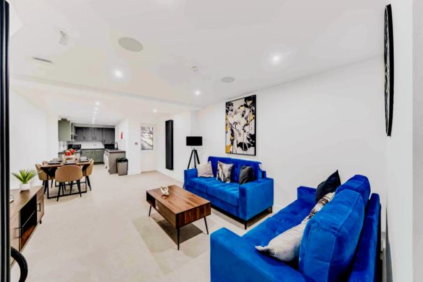 7 Beds 7 Baths - Photo 1