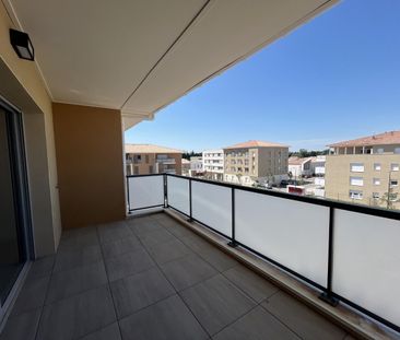 location Appartement T3 DE 60.23m² À MONTEUX - Photo 6