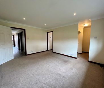 The Street, Bury St. Edmunds, Beck Row - Photo 3