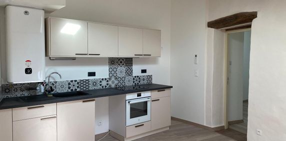 Location Appartement 3 pièces 41m² LES VANS 07140 - Photo 2