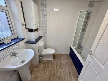 2 bedroom terraced house to rent - Photo 5