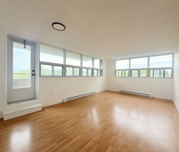 4 1/2 Tout Inclus Et Semi-Meublé à Ste-F - Photo 2