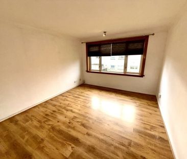 Ivanhoe, Glasgow, G74 - Photo 2