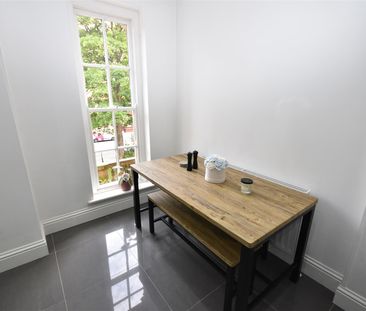 Park Road North, Birkenhead - Photo 3