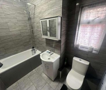 Warwick Road, Sparkhill, B11 - Photo 2