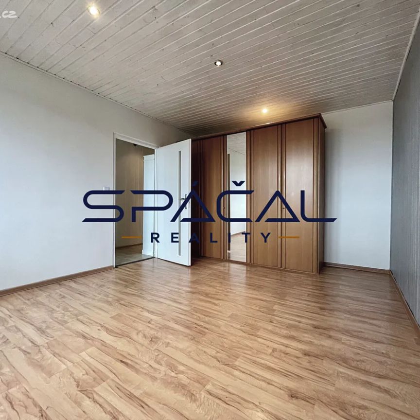 Pronájem bytu 1+1 35 m² - Photo 1