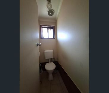 Spacious 3-Bedroom Unit in Clayton - Photo 6