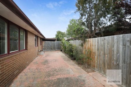 Low Maintenance Living! - Photo 4