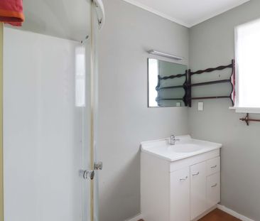 Naenae Living - Photo 5