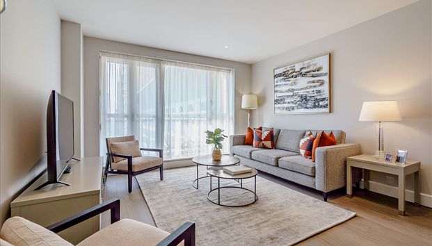 Luxurious Two Bed Two Bathroom 9th Floor Apartment – Canary Wharf E14 8RW - Photo 1