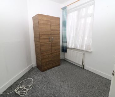 3 bedroom maisonette to rent - Photo 6