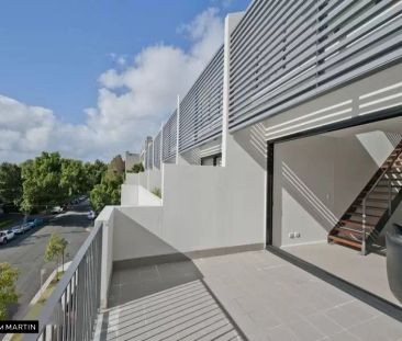 MGM MARTIN – ONE BEDROOM APARTMENT - Photo 1