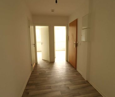 Helle 3-Raumwohnung mit Süd-Balkon und Wanne - Photo 1