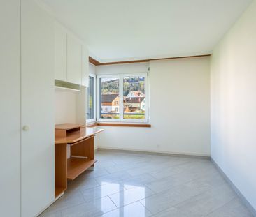 Grosszügige 4.5-Zimmer-Maisonettewohnung mit Gartensitzplatz - Foto 2