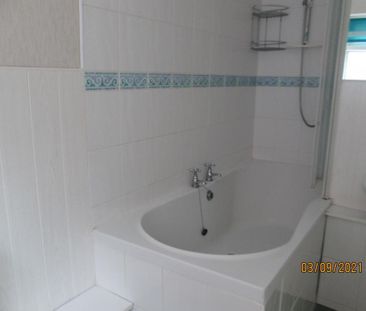 2 bedroom detached house to rent - Photo 5