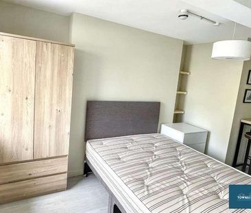 Dracaena Avenue, Falmouth, TR11 - Photo 2