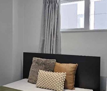 Auckland City apartment, 2 Bedrooms - Photo 3