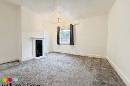 The Street - Photo 4