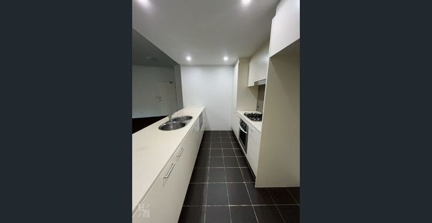 🏡 FOR RENT | 2 Hutchinson Walk, Zetland | 2Bed 2Bath | Furnished | 2 Portable Air Conditioners | ！CONFIRM THE LEASE TERM IN ADVANCE! - Photo 1