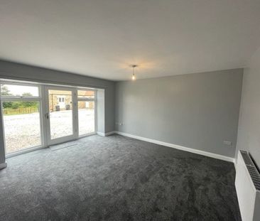 2 bedroom detached house to rent - Photo 2