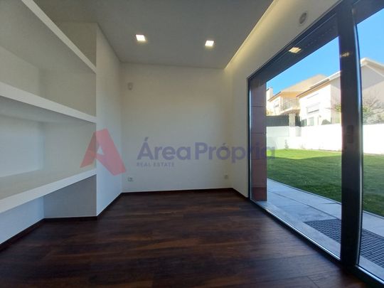 Moradia T4 em Lisboa - Photo 1