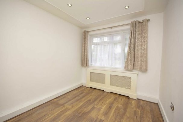 Parkfield Close, HA8, London - Photo 1