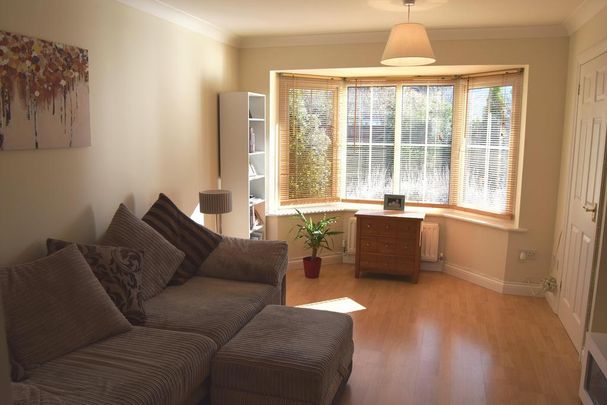 2 bedroom property to rent - Photo 1