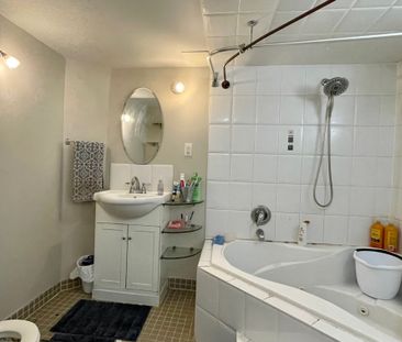 For Lease - 31 Compton Drive Unit# Bsmt, Toronto, Ontario - Photo 5