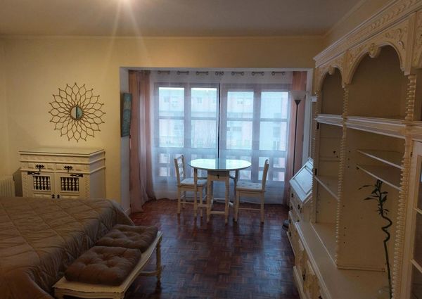 Quarto individual com wc privado em Telheiras