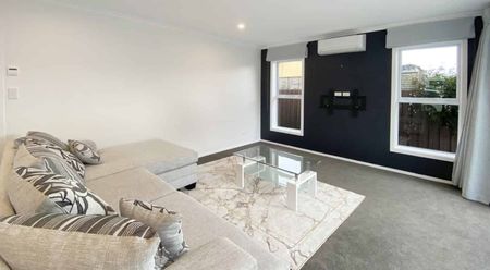 TAKARO - THREE BEDROOMS - Photo 4