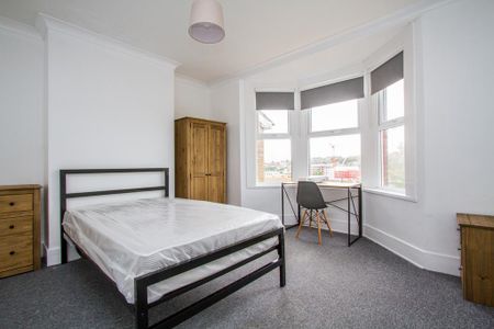 4 bedroom house to rent - Photo 3