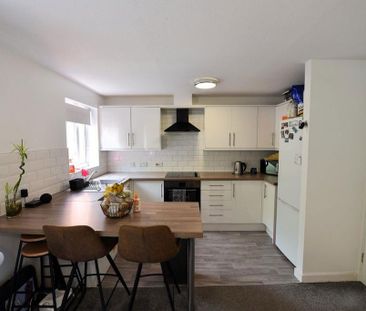 2 bedroom flat to rent - Photo 3