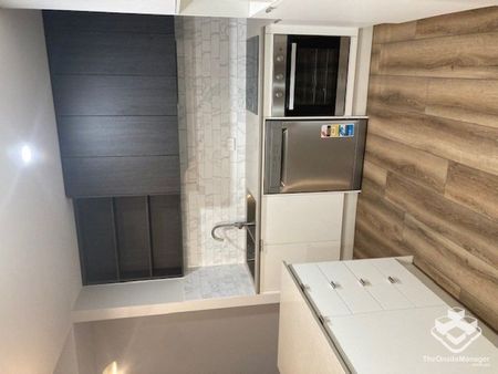 AVAILABLE SOON - LUXURY Unfurnished 2 bed 2 bath 1 basement carpark - Photo 4
