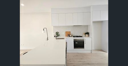 Stylish Brand New Home in Secure Gated Community - Ideal for Families and Professionals - Photo 4