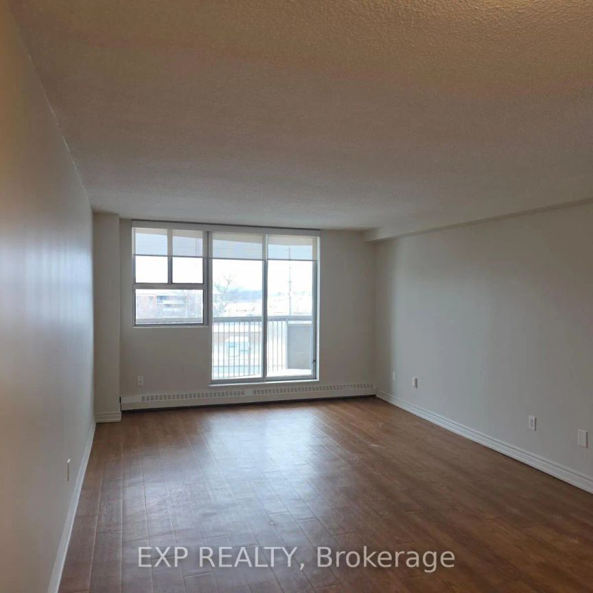 511 - 981 GULF PLACE - Photo 1