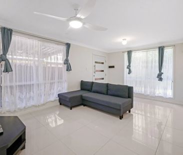 Spacious Two Bedroom House in Marrickville - Photo 1