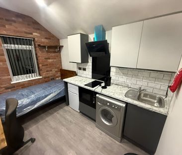 Studio Flat, Pershore Road, B29 - Photo 5