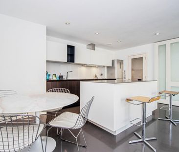 1 bedroom Flat To Let - Photo 2