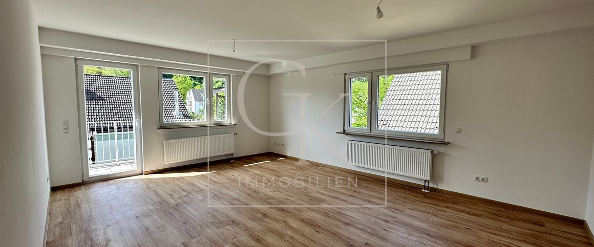 Erstbezug nach Modernisierung von großzügiger 4-Zimmer-Wohnung mit Balkon & Gäste-WC - Foto 1