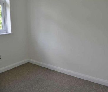 Deepdene, Potters, EN6 - Photo 3