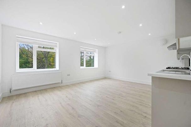 Boxtree Road, Harrow, HA3 - Photo 1