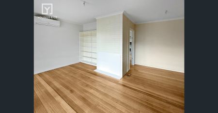 Fresh & Secure 3-Bedroom Home close to GV Health! - Photo 4